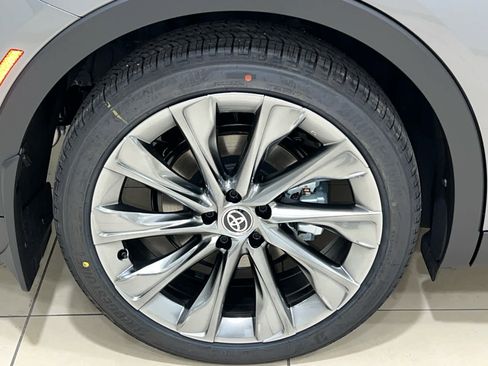 New 2026 Toyota Crown Limited w/ Advanced Technology Package image 5