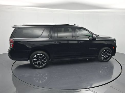 Used 2022 Chevrolet Suburban RST w/ Luxury Package RWD image 36