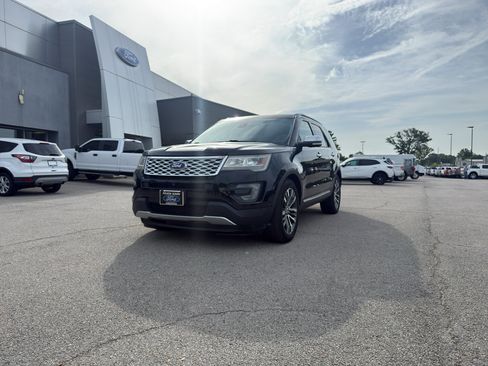 Used 2016 Ford Explorer Platinum AWD/4WD image 1