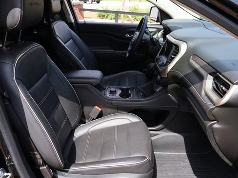 Certified 2023 GMC Acadia Denali w/ Denali Ultimate Package FWD image 7