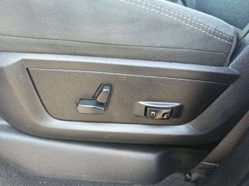 Used 2019 RAM 3500 Big Horn image 23