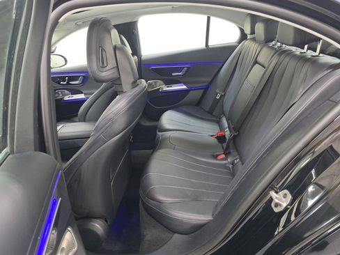 Used 2025 Mercedes-Benz E 350 4MATIC Sedan w/ Digital Light Package image 6