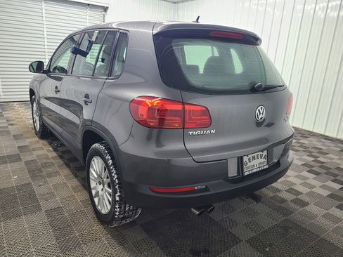 Used 2014 Volkswagen Tiguan S image 10