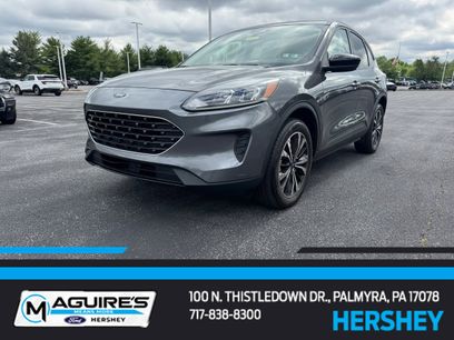 Used 2022 Ford Escape SE w/ SE Sport Appearance Package