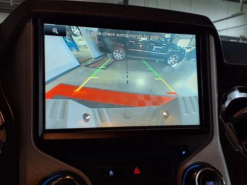 Used 2016 Ford F250 Lariat w/ Chrome Package image 22