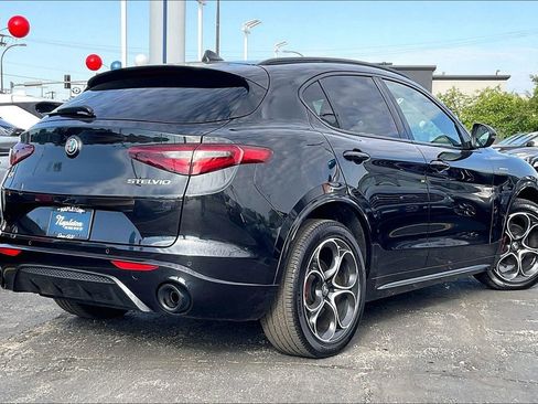 Used 2023 Alfa Romeo Stelvio Veloce AWD/4WD image 12