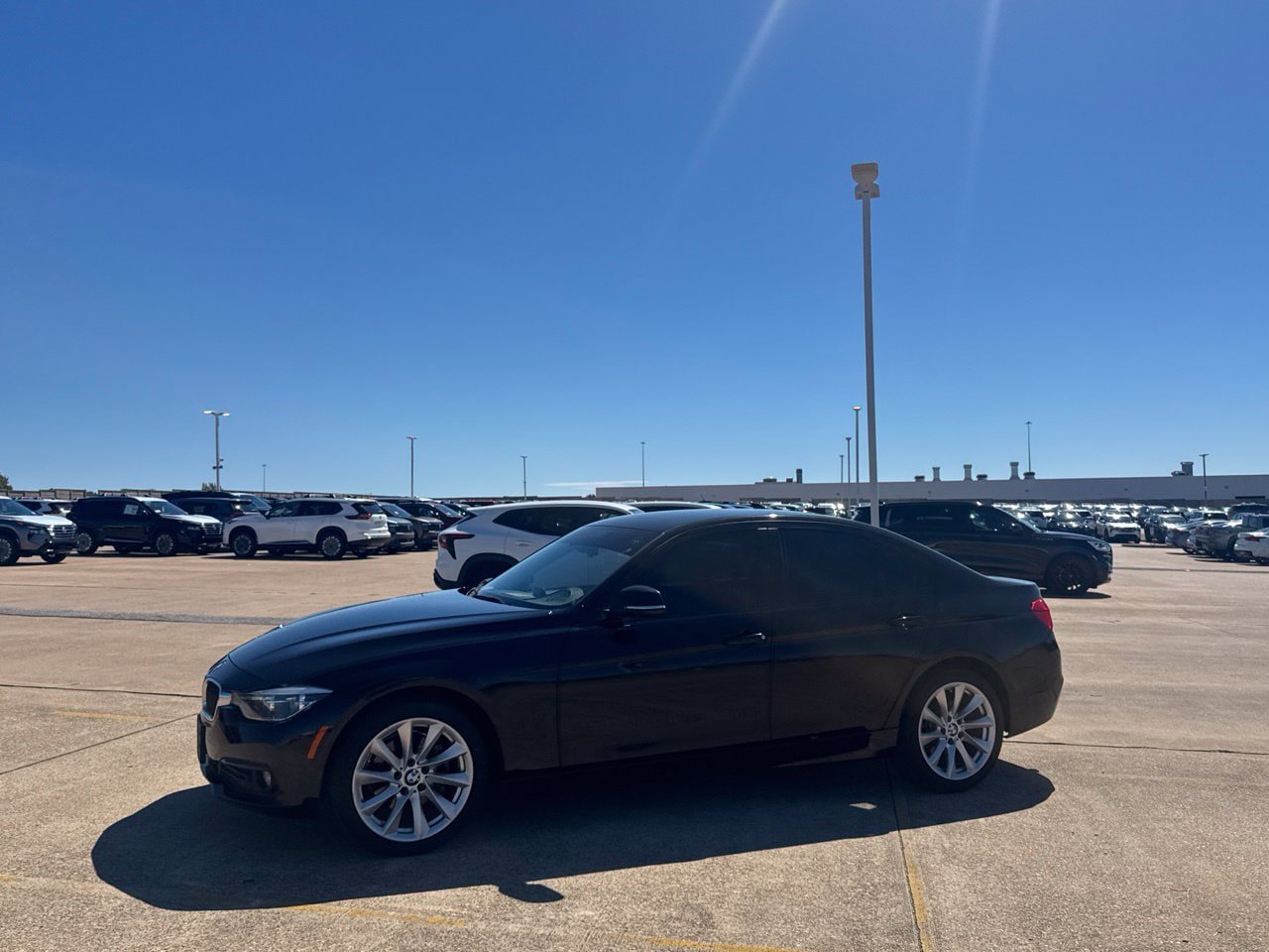 Used 2018 BMW 320i xDrive Sedan AWD/4WD image 14
