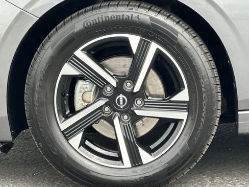 Used 2024 Nissan Sentra SV image 25