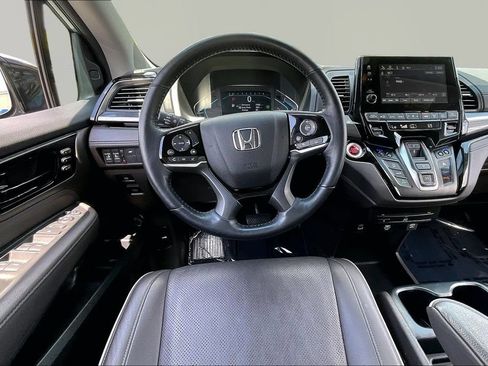 Used 2024 Honda Odyssey Elite image 9