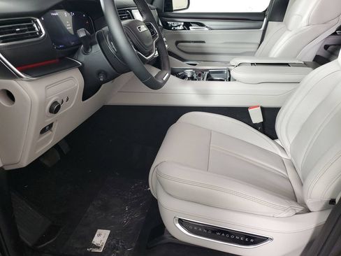 New 2026 Jeep Grand Wagoneer Summit AWD/4WD image 11
