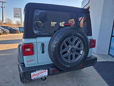 Used 2024 Jeep Wrangler Sport S image 7