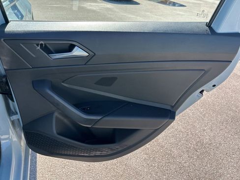 Used 2025 Volkswagen Jetta Sport image 46