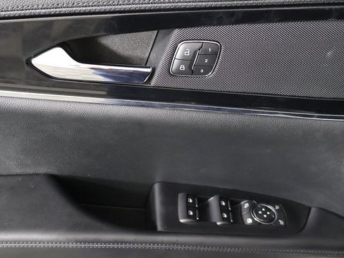 Used 2022 Lincoln Nautilus Reserve AWD/4WD image 37
