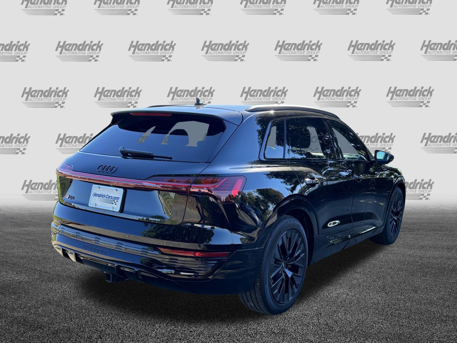 Used 2024 Audi Q8 e-tron Prestige w/ Prestige Package AWD/4WD image 10