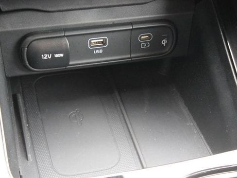 Used 2023 Kia Telluride S AWD/4WD image 11