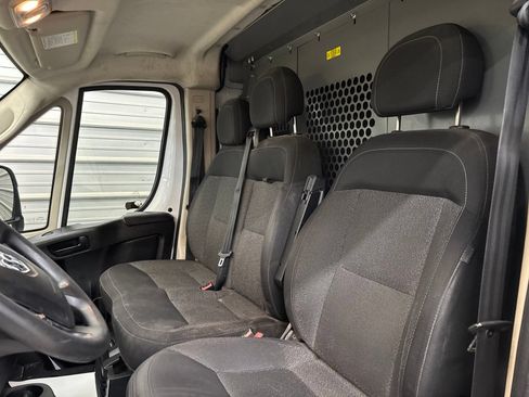 Used 2018 RAM ProMaster 2500 FWD image 13