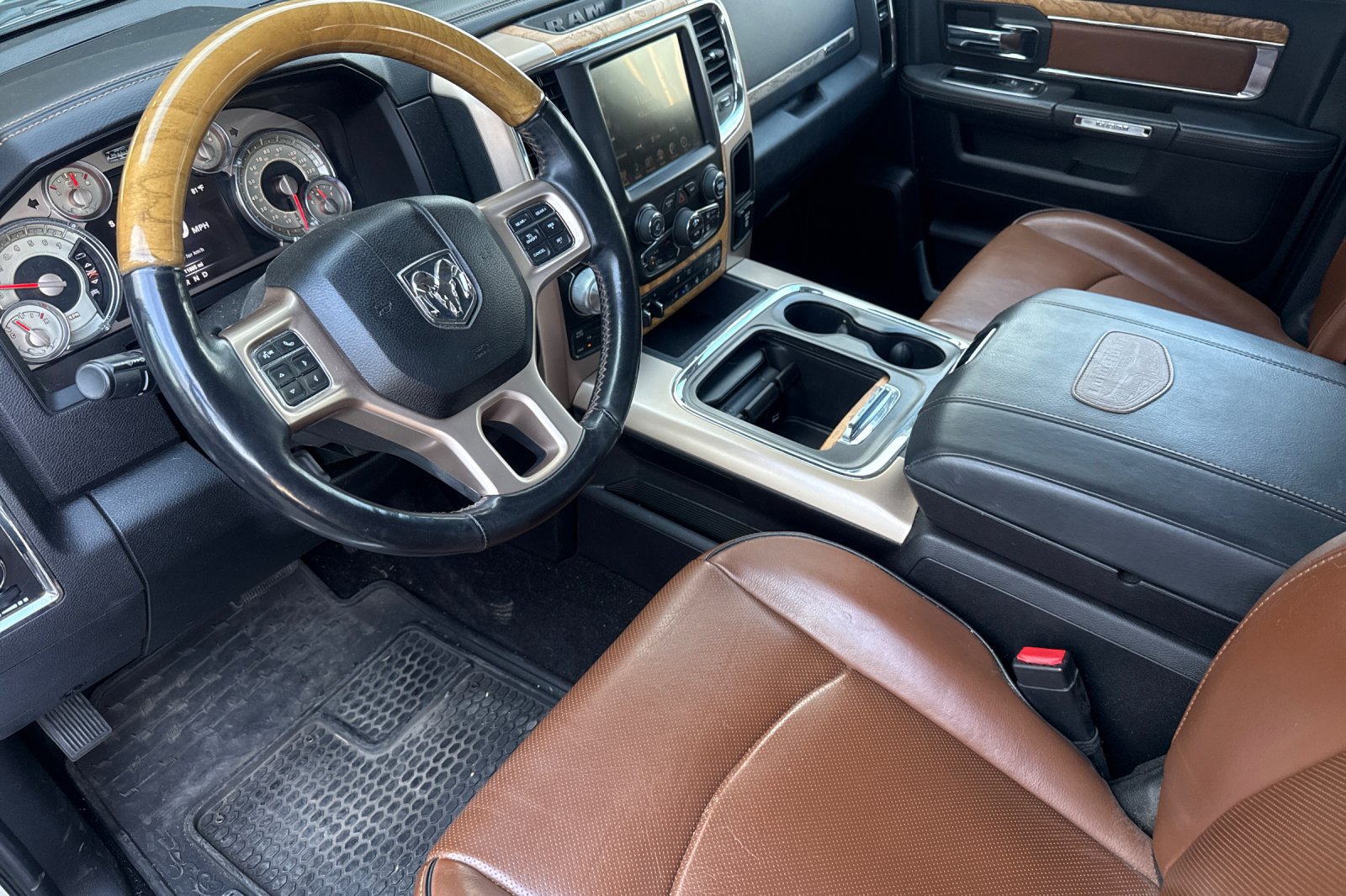 Used 2016 RAM 1500 Laramie Longhorn w/ Convenience Group AWD/4WD image 9