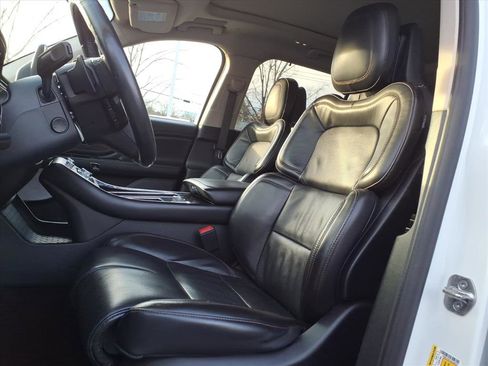 Used 2020 Lincoln Aviator Reserve w/ Equipment Group 202A image 12