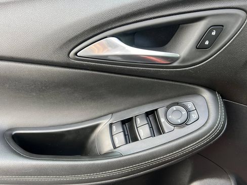 Used 2024 Buick Encore GX Sport Touring AWD/4WD image 12