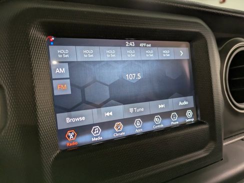 Used 2023 Jeep Wrangler Willys image 11