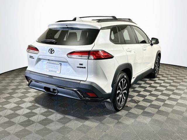 Certified 2024 Toyota Corolla Cross AWD Hybrid w/ Moonroof Package image 8