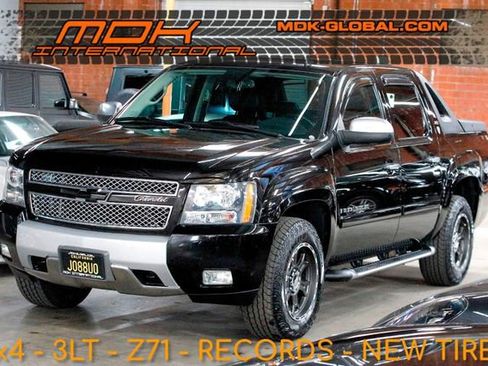Used 2008 Chevrolet Avalanche LT w/ LT Preferred Equipment Group image 1