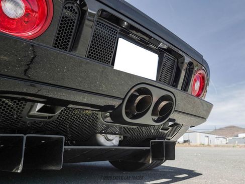 Used 2005 Ford GT RWD image 58