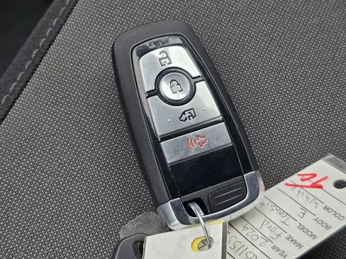 Used 2024 Ford E-Transit 148 High Roof image 31