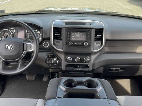 Used 2022 RAM 1500 Big Horn AWD/4WD image 12