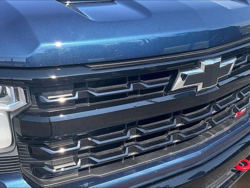 Used 2023 Chevrolet Silverado 1500 LT Trail Boss AWD/4WD image 33