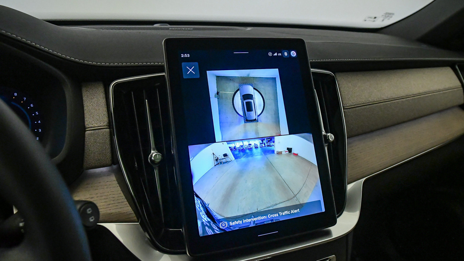 Certified 2026 Volvo XC90 B6 Plus AWD/4WD image 23