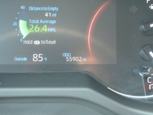 Used 2024 Toyota RAV4 XLE AWD/4WD image 13