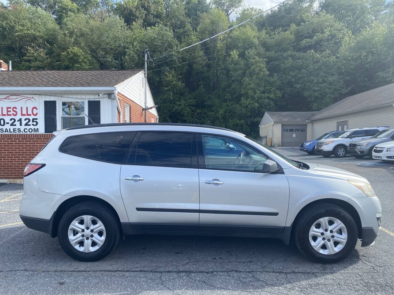 Used 2015 Chevrolet Traverse LS AWD/4WD image 4