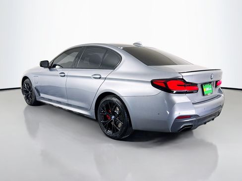 Used 2023 BMW 530e w/ M Sport Package RWD image 7