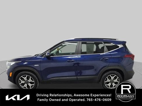 Used 2023 Kia Seltos EX AWD/4WD image 2