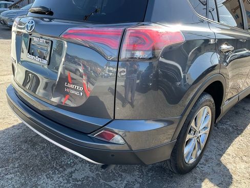 Used 2018 Toyota RAV4 Limited w/ Carpet Mat Package AWD/4WD image 81