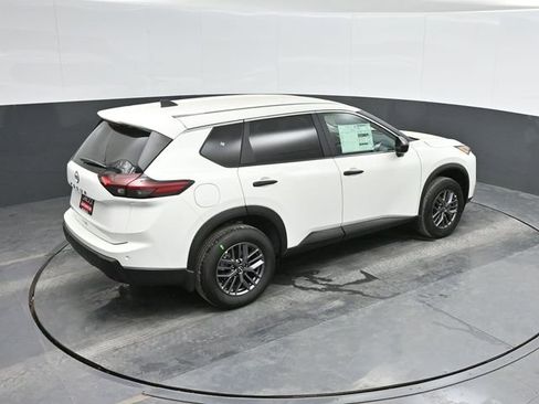 New 2026 Nissan Rogue S image 33