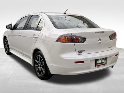 Used 2017 Mitsubishi Lancer ES image 9