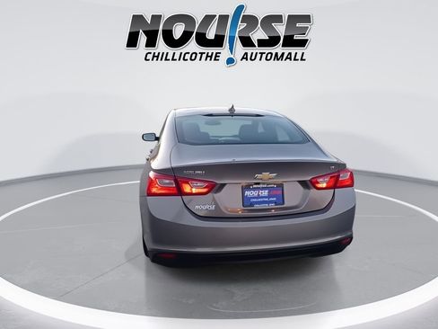 Used 2017 Chevrolet Malibu LT image 7
