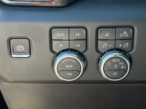 New 2026 GMC Sierra 1500 AT4 w/ AT4 Premium Package AWD/4WD image 21