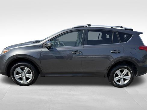 Used 2013 Toyota RAV4 XLE AWD/4WD image 10