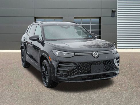 New 2026 Volkswagen Tiguan SE R-Line AWD/4WD image 1