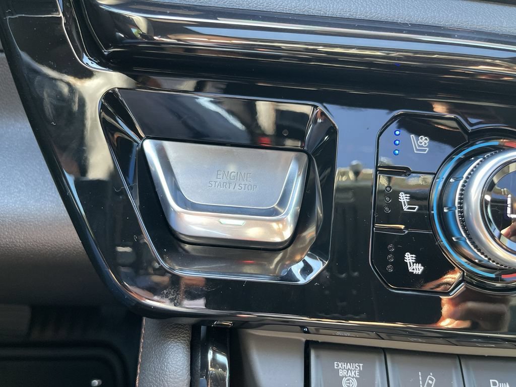 New 2026 GMC Sierra 2500 AT4 w/ AT4 Premium Plus Package AWD/4WD image 17