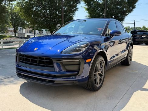 Used 2022 Porsche Macan AWD/4WD image 5