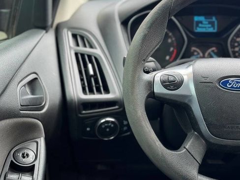 Used 2012 Ford Focus SE image 14