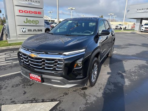 Used 2025 Chevrolet Equinox LT image 9