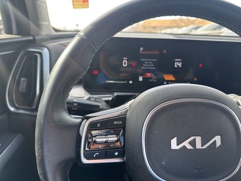 Used 2024 Kia Sorento S w/ Panoramic Sunroof Package image 14