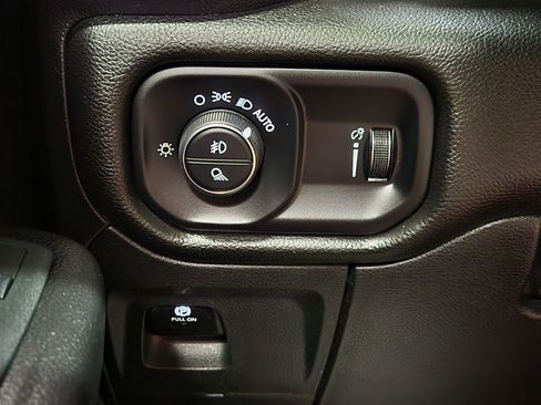 Used 2023 RAM 1500 Lone Star RWD image 45