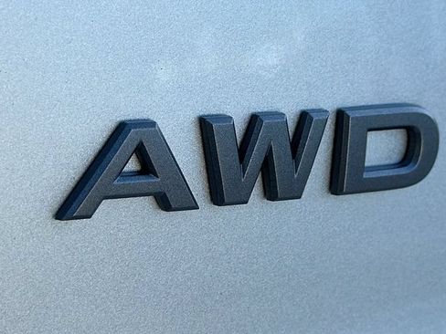 Certified 2025 Nissan Rogue S AWD/4WD image 10