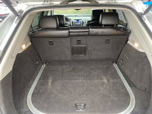 Used 2016 Cadillac SRX Luxury image 9